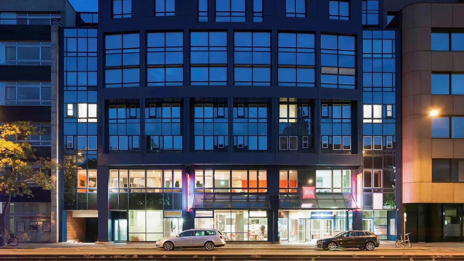Ibis Nuernberg Hauptbahnhof Hotel 2*, Neurenberg