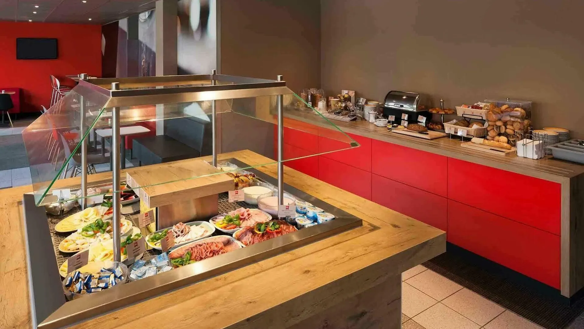 Ibis Nuernberg Hauptbahnhof Hotel 2*, Nuremberg Germany